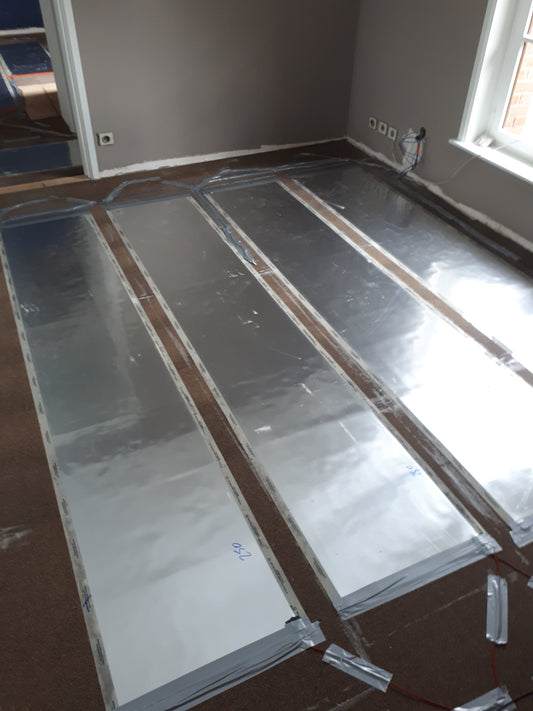 Membrane carbone 50cm de large et 130W/m2 installation au sol sous revêtements flottants. (Copie) (Copie) (Copie)